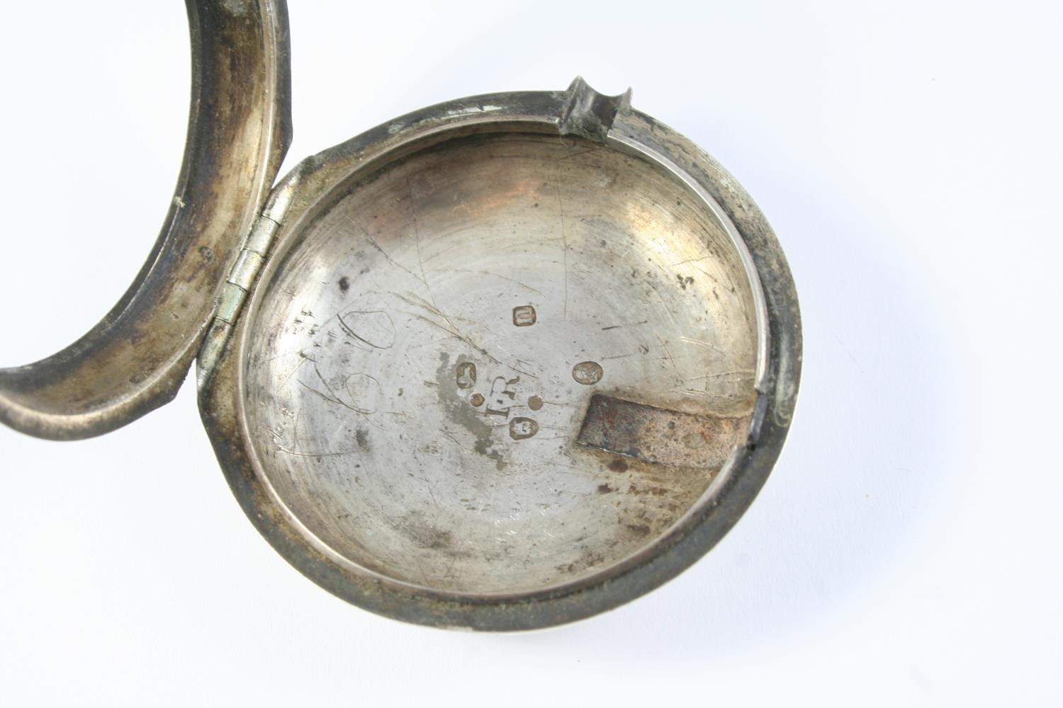 A SILVER PAIR CASE VERGE POCKET WATCH the white enamel dial with Arabic numerals, the movement - Image 5 of 5