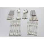AN EDWARDIAN CANTEEN OF KING'S PATTERN FLATWARE:- Four table spoons, six table forks, six dessert