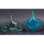 MDINA AXE HEAD VASE the glass vase with elongated neck, with a coloured glass core with a green