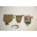 18THC WOVEN SILK DRAWSTRING PURSE with fine beadwork decoration (9.5cms high excluding tassels),