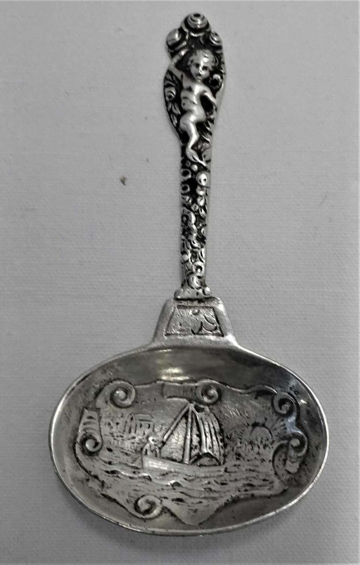 kleiner Silber Tauflöffel, 800er Silber. Länge ca. 9 cmsmall silver baptismal spoon, 800 silver.