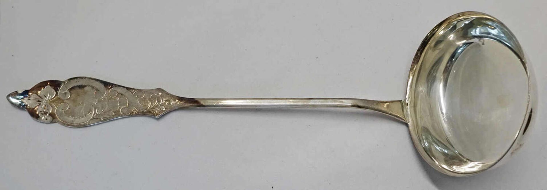 Große Silber Suppenkelle, 800er Punze. Gewicht ca. 200 grLarge silver soup ladle, hallmark 800. We