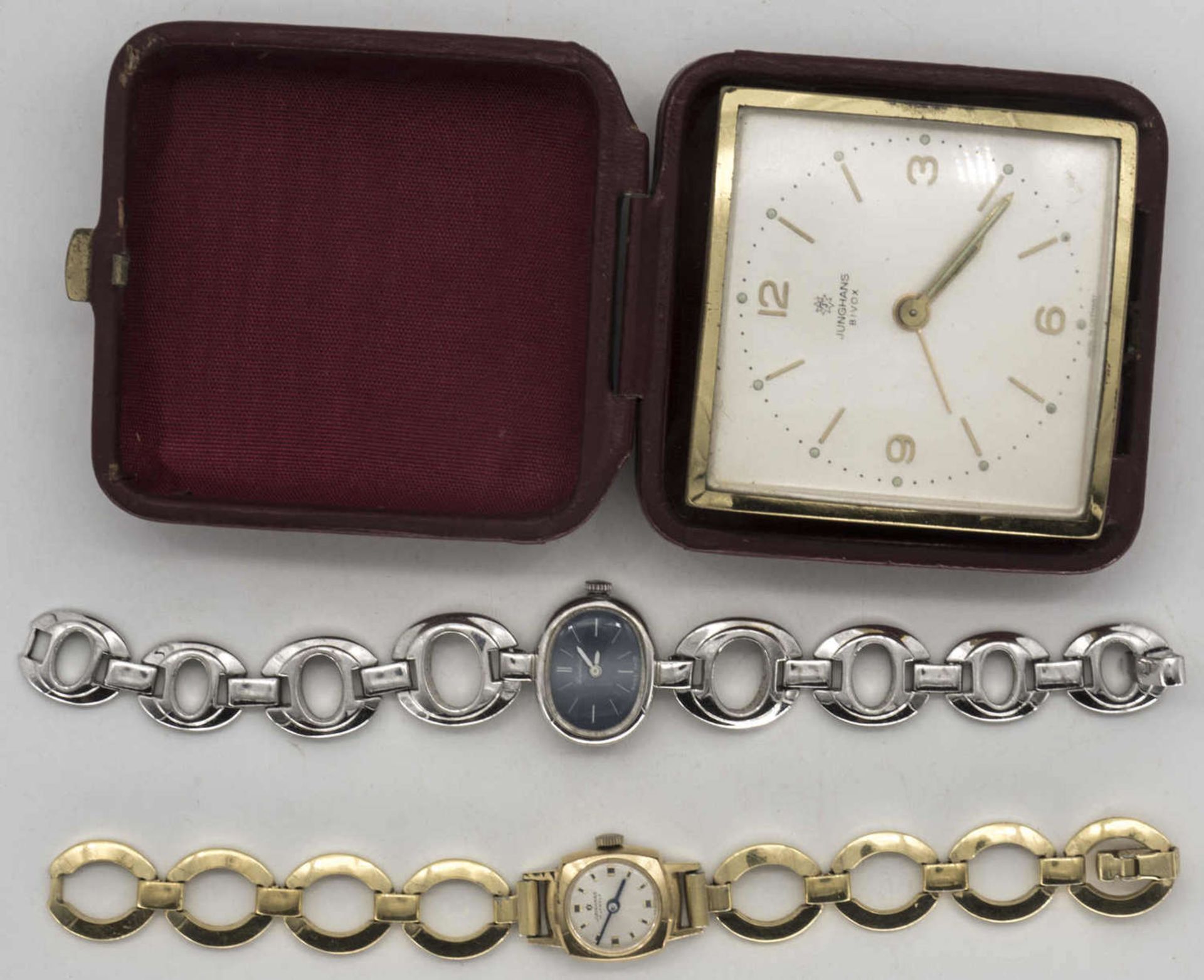 Konvolut Damen - Armbanduhren, dabei Junghans, 17 Jewels und eine Predial Swiss Made. Beide mechani