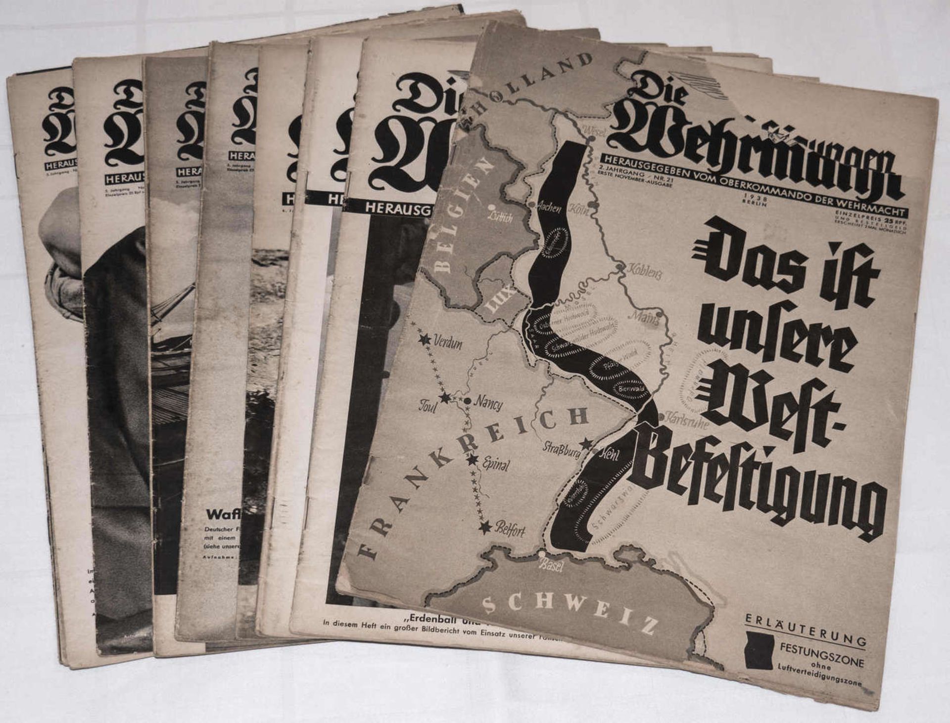 10 Zeitschriften "Die Wehrmacht" von 1938 - 1942. Dabei Marsch nach Bulgarien, Front Griechenland,