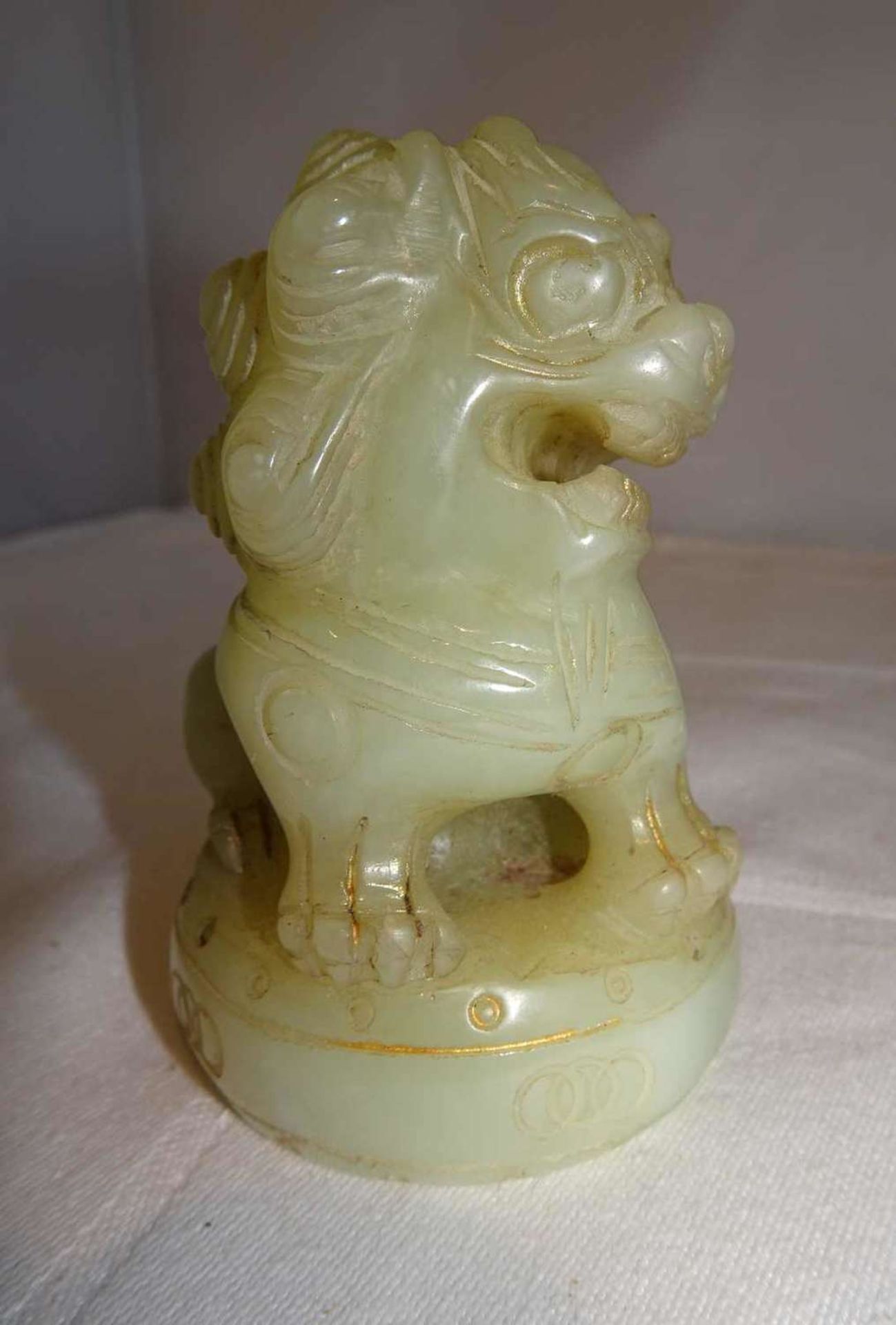 alte Jadefigur aus grüner Jade aus alter Sammlung. Höhe ca. 8 cmold jade figure made of green jad - Image 2 of 4