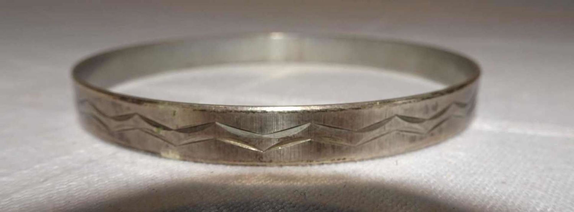 Armreif, 835er Silber, Durchmesser ca. 13,1 grBangle, 835 silver, diameter approx. 13.1 g