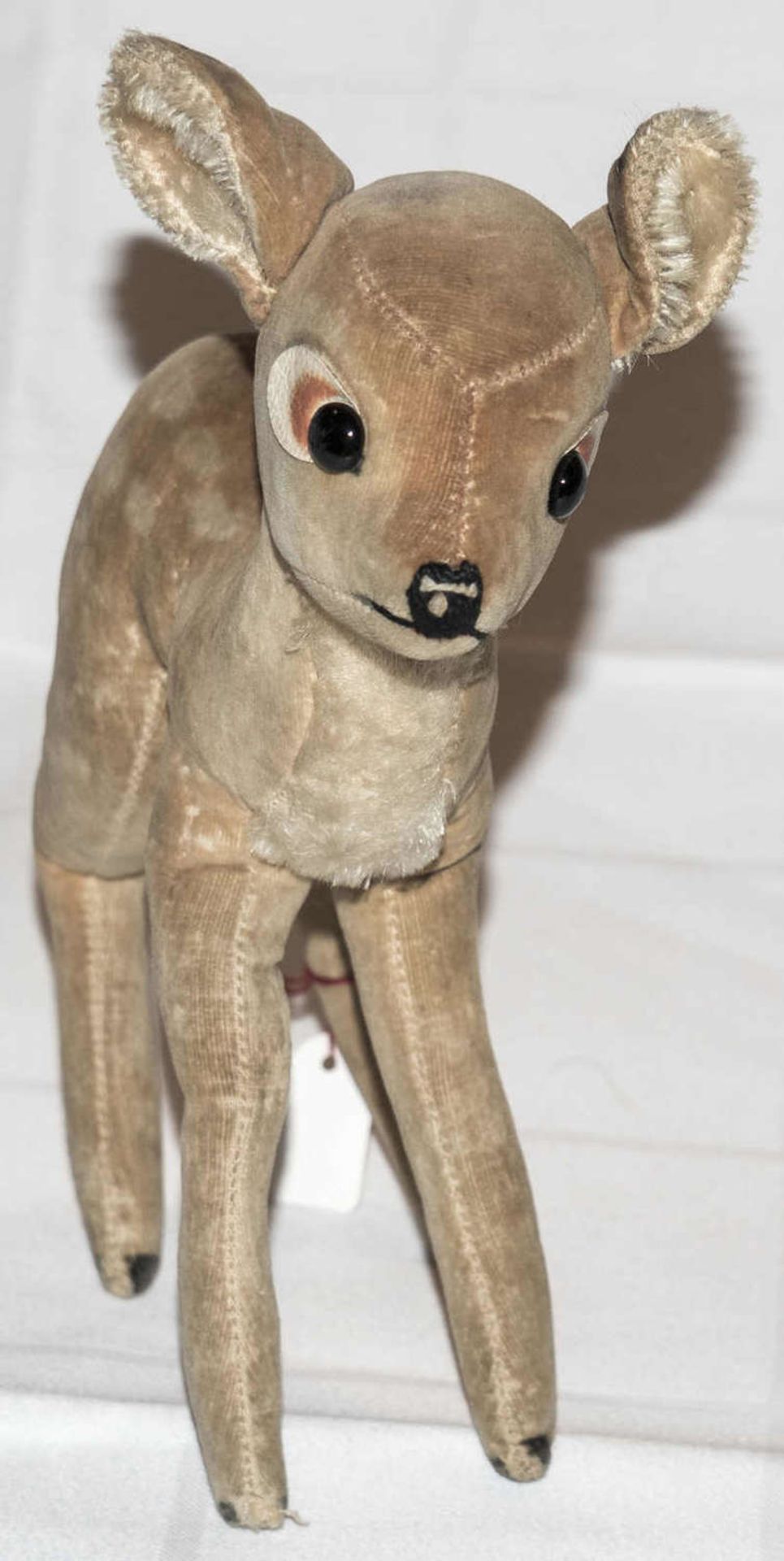 Steiff Bambi, Höhe: ca. 20 cm, ohne Knopf und Fahne. Gute Erhaltung.Steiff Bambi, height: approx.