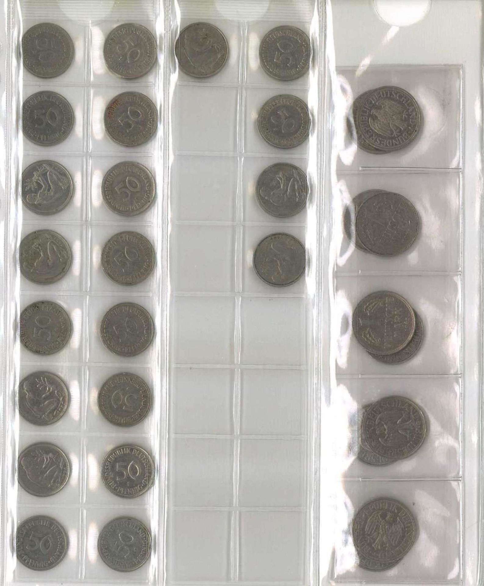 Lot Münzen, meist BRD, dabei 7x 10 Mark, 25x 5 Mark, 13x 2 Mark, 35x 1 Mark, 37x 50 Pfennig. Nomin - Bild 5 aus 6