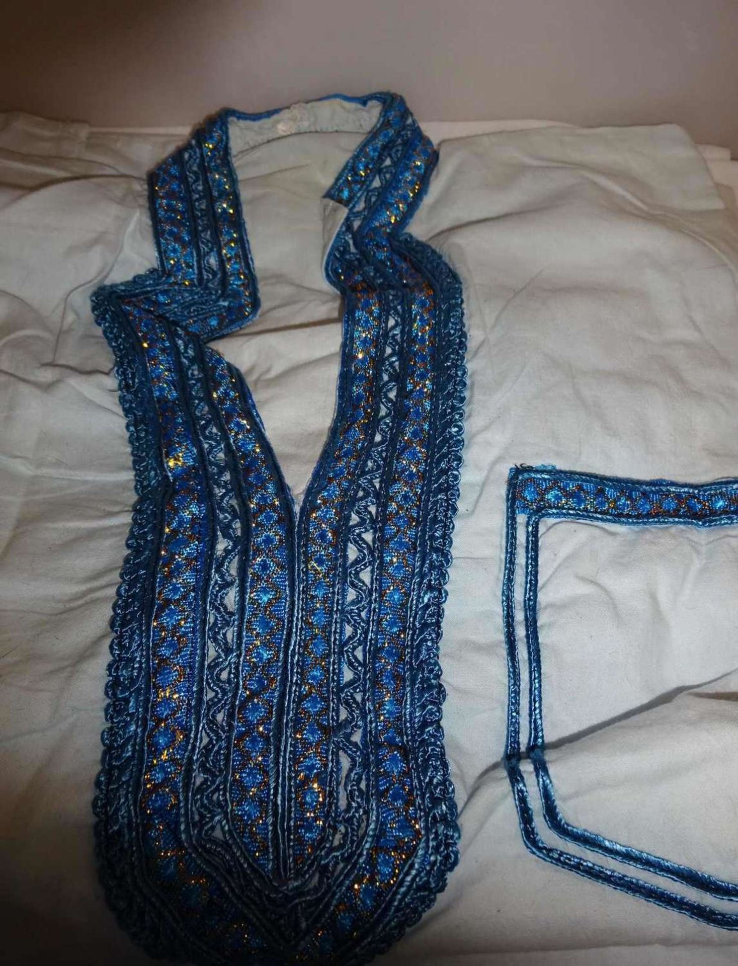 Kaftan Tunesien, mit blau - goldener Stickerei, unixex, wohl einheitsgrößeCaftan Tunisia, with bl - Bild 2 aus 3