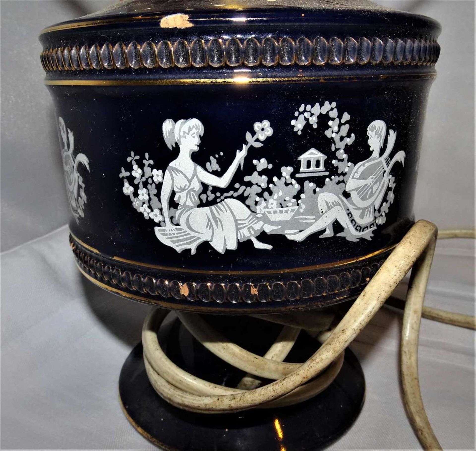 2 Porzellanlampen Firma Ruel, Fiorentine. Beide Schirme fehlen. Höhe ca. 26 cm2 porcelain lamps fr - Bild 2 aus 3