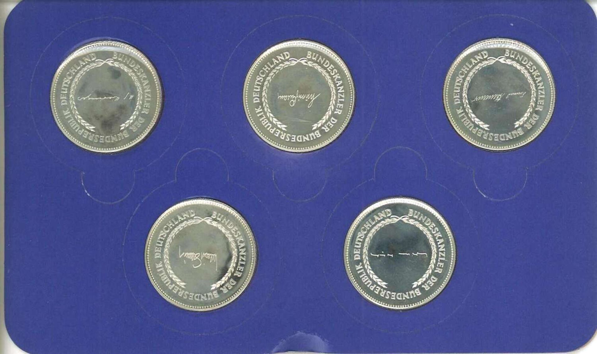 Die Medaillen der Bundeskanzler 1949 - 1974 - Silber 5x15g - 925er Silber in Original Schachtel. - Bild 3 aus 3