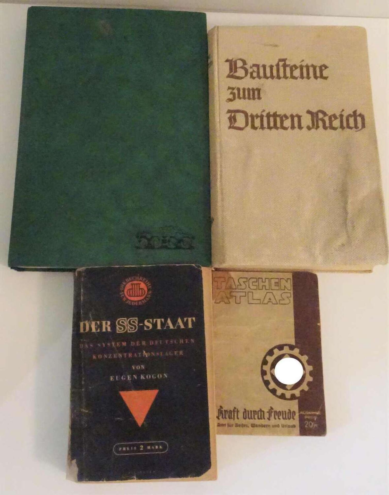 4 Bücher 2. Weltkrieg, dabei Tschenatlas "Kraft durch Freude", "Der SS Staat von 1947", "Bausteine
