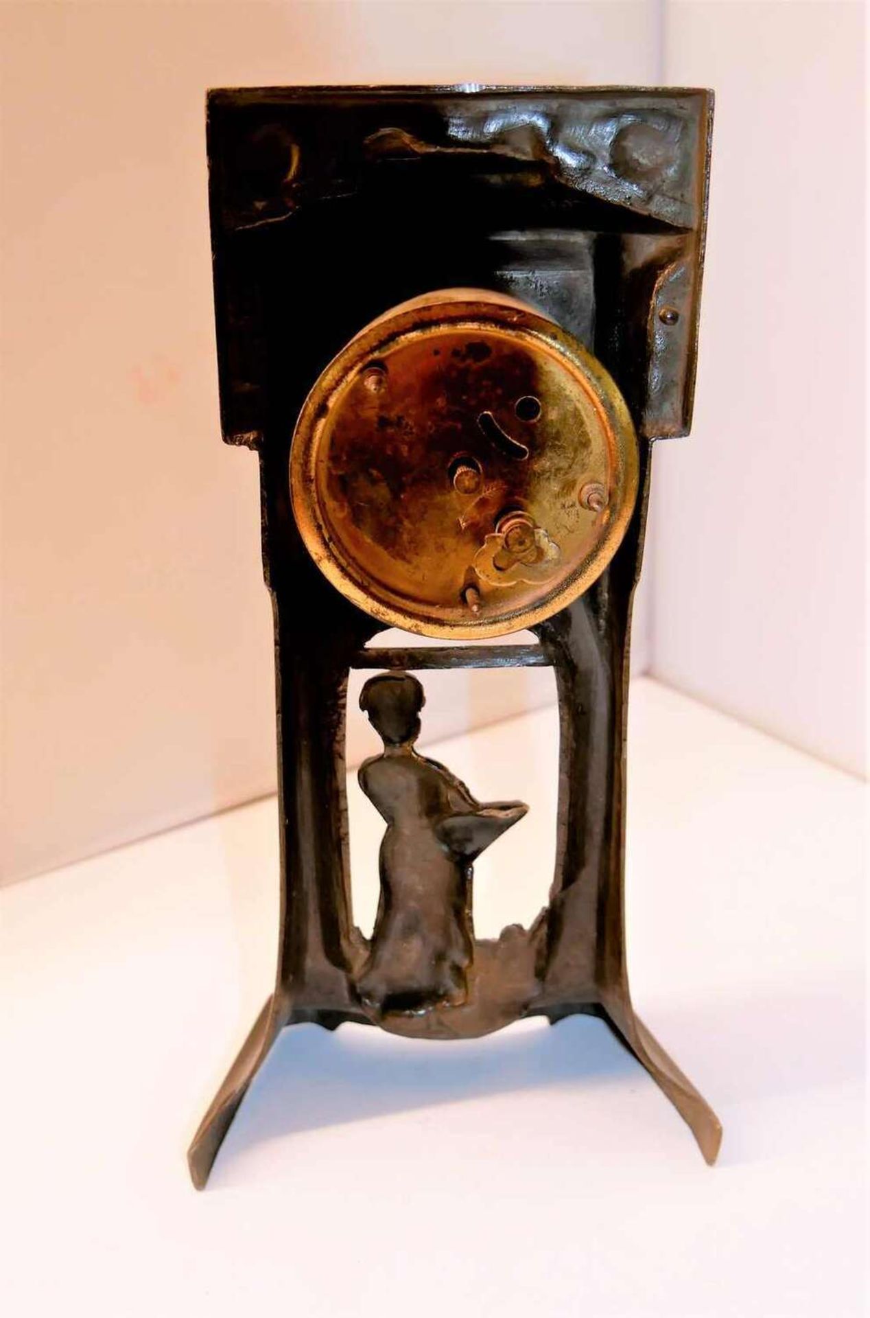 Kleine Jugendstil Tischuhr, Höhe ca. 24 cm. Gut erhaltender Zustand. Small Art Nouveau table clock, - Image 3 of 4
