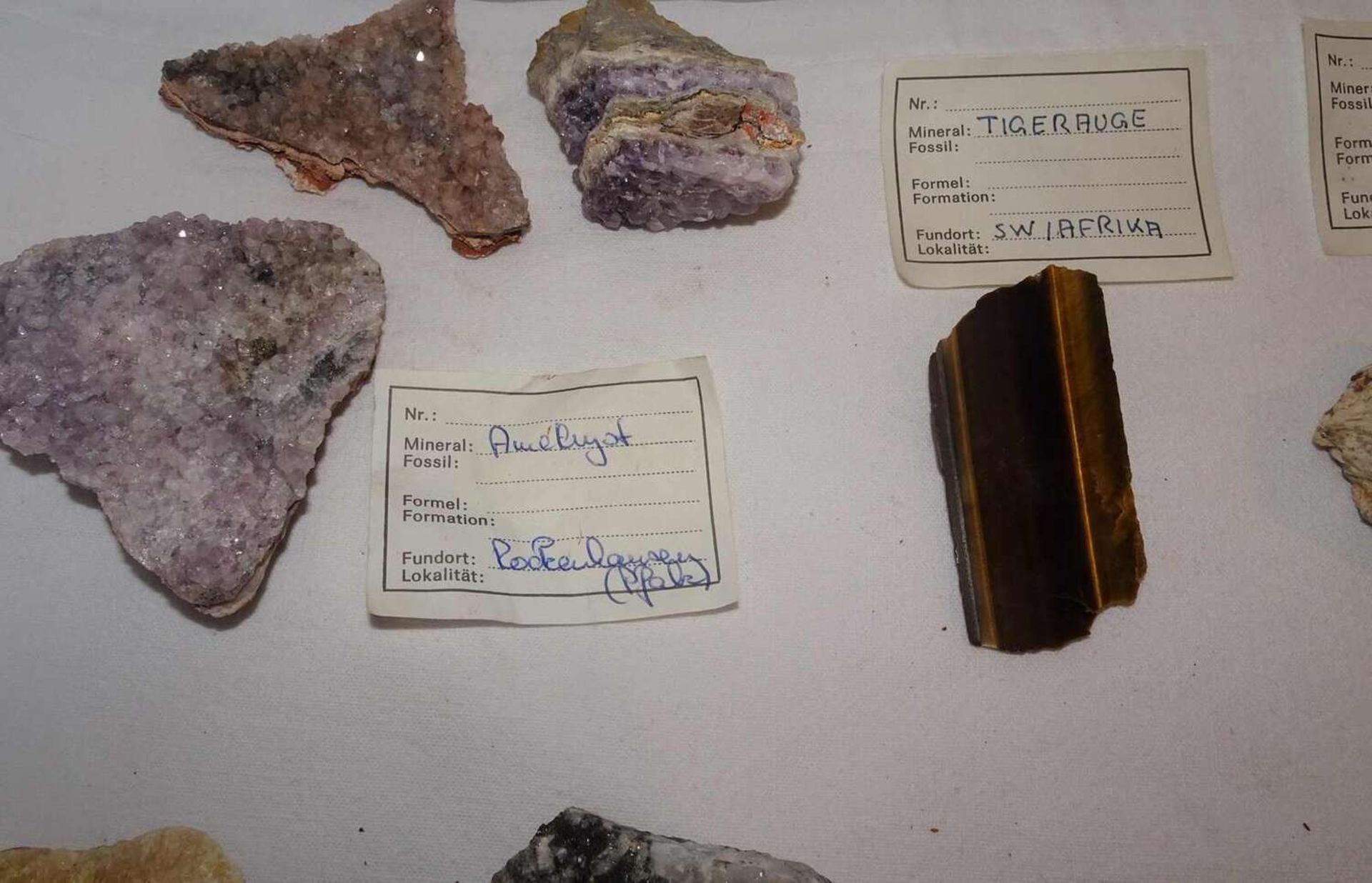 Lot Mineralien / Edelsteine, dabei Lepidolith, Fundort: Südwest-Afrika, Bergkristall, Fundort: - Bild 3 aus 5