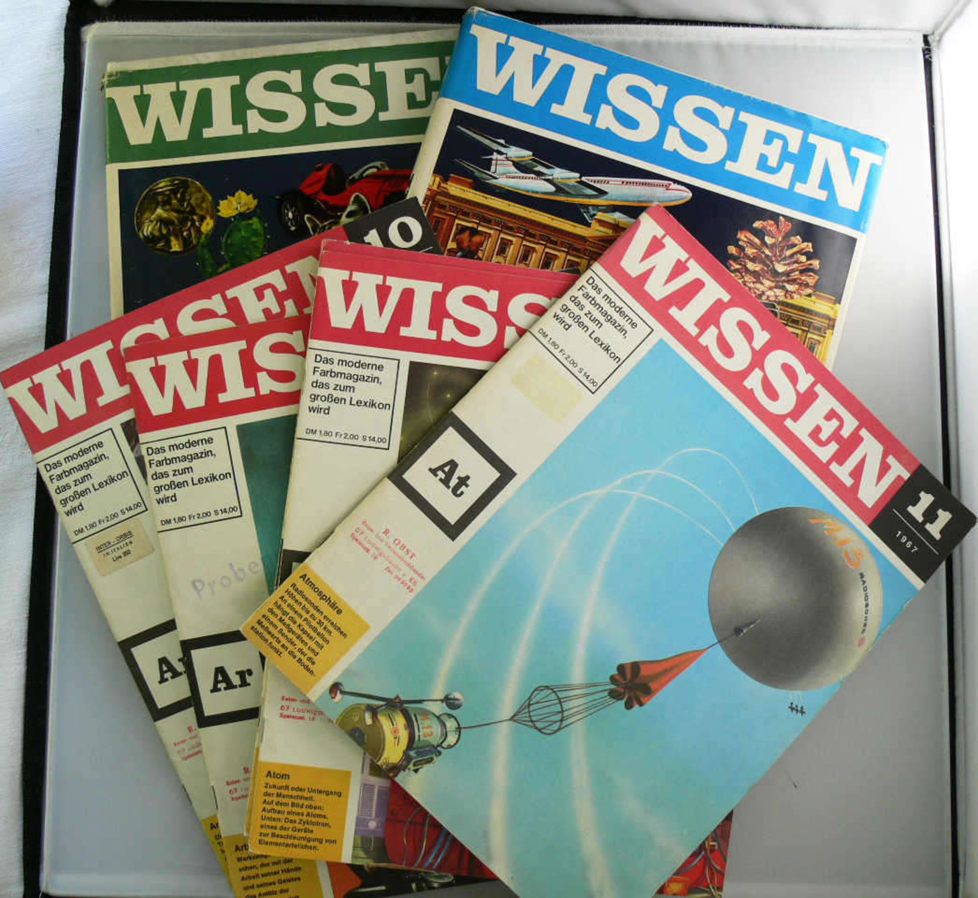 Konvolut "Wissen" Band 9 und 10. Dazu die Farbmagazine "Wissen" Band 6 bis 11. Karte des