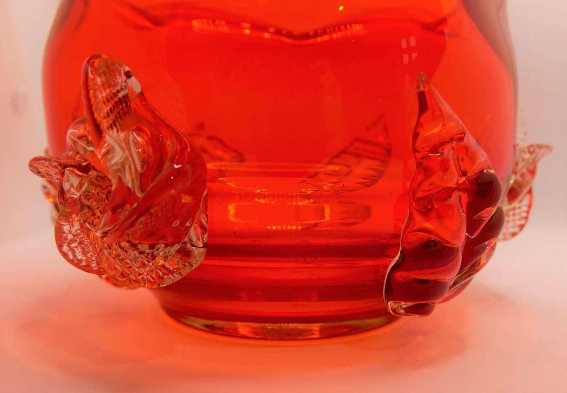 Murano Glasschüssel mit Aufschmelzungen. Rot-orangefarbenes Glas, Durchmesser ca. 24 cm Murano - Image 3 of 4