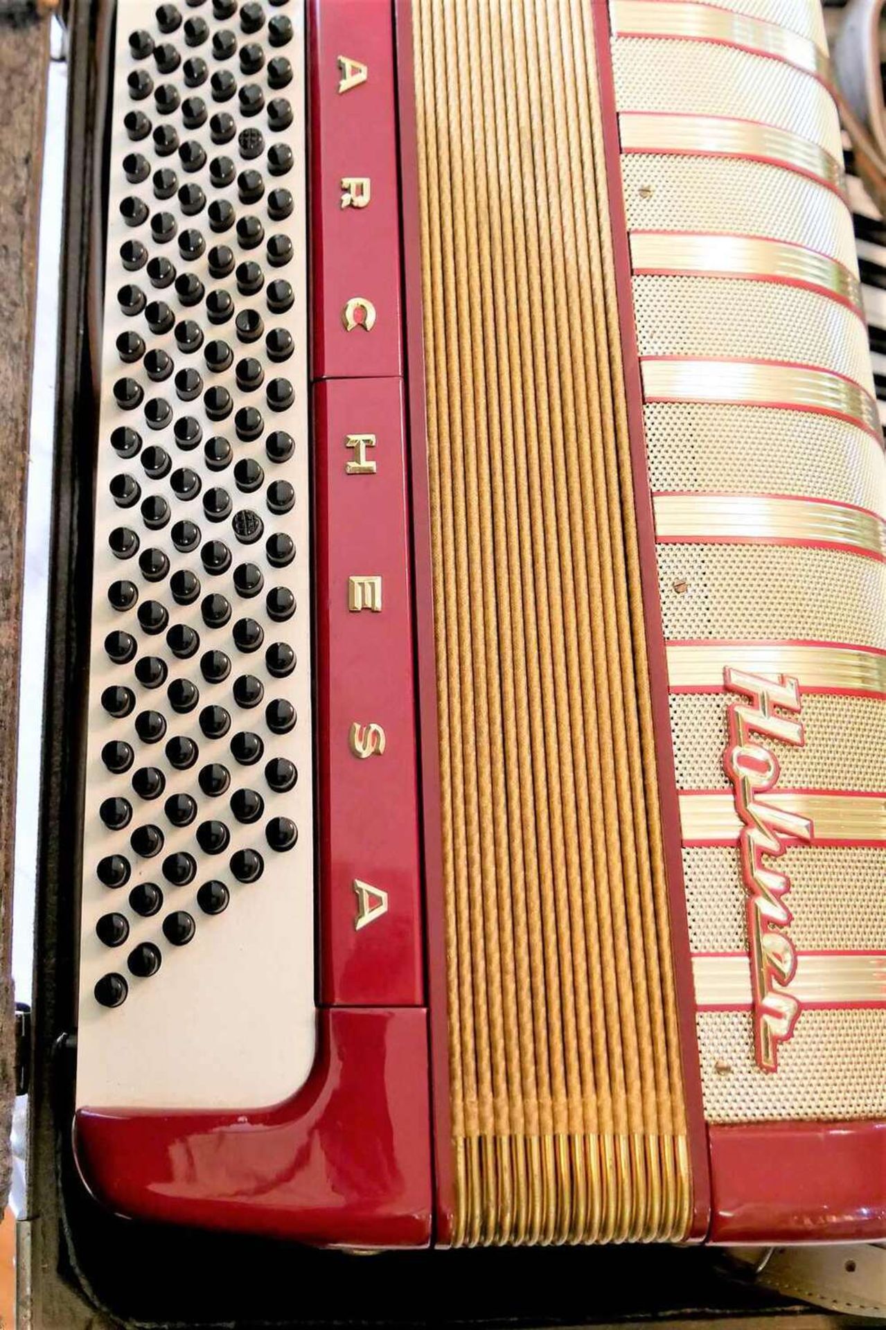Hohner Akkordeon Modell Marchesa. Im Koffer. Guter Zustand. Hohner accordion model Marchesa. In the - Image 4 of 4