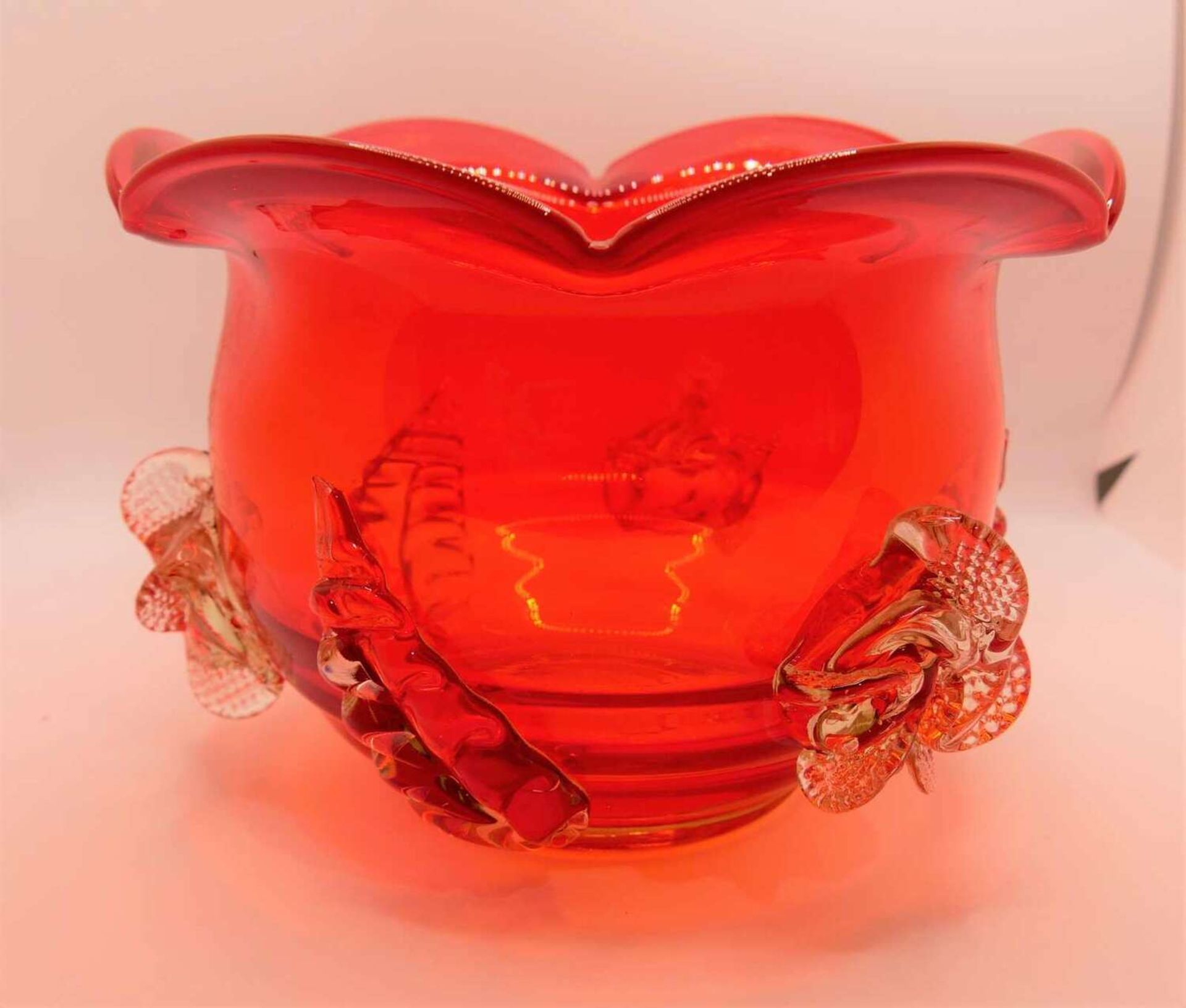 Murano Glasschüssel mit Aufschmelzungen. Rot-orangefarbenes Glas, Durchmesser ca. 24 cm Murano - Image 2 of 4