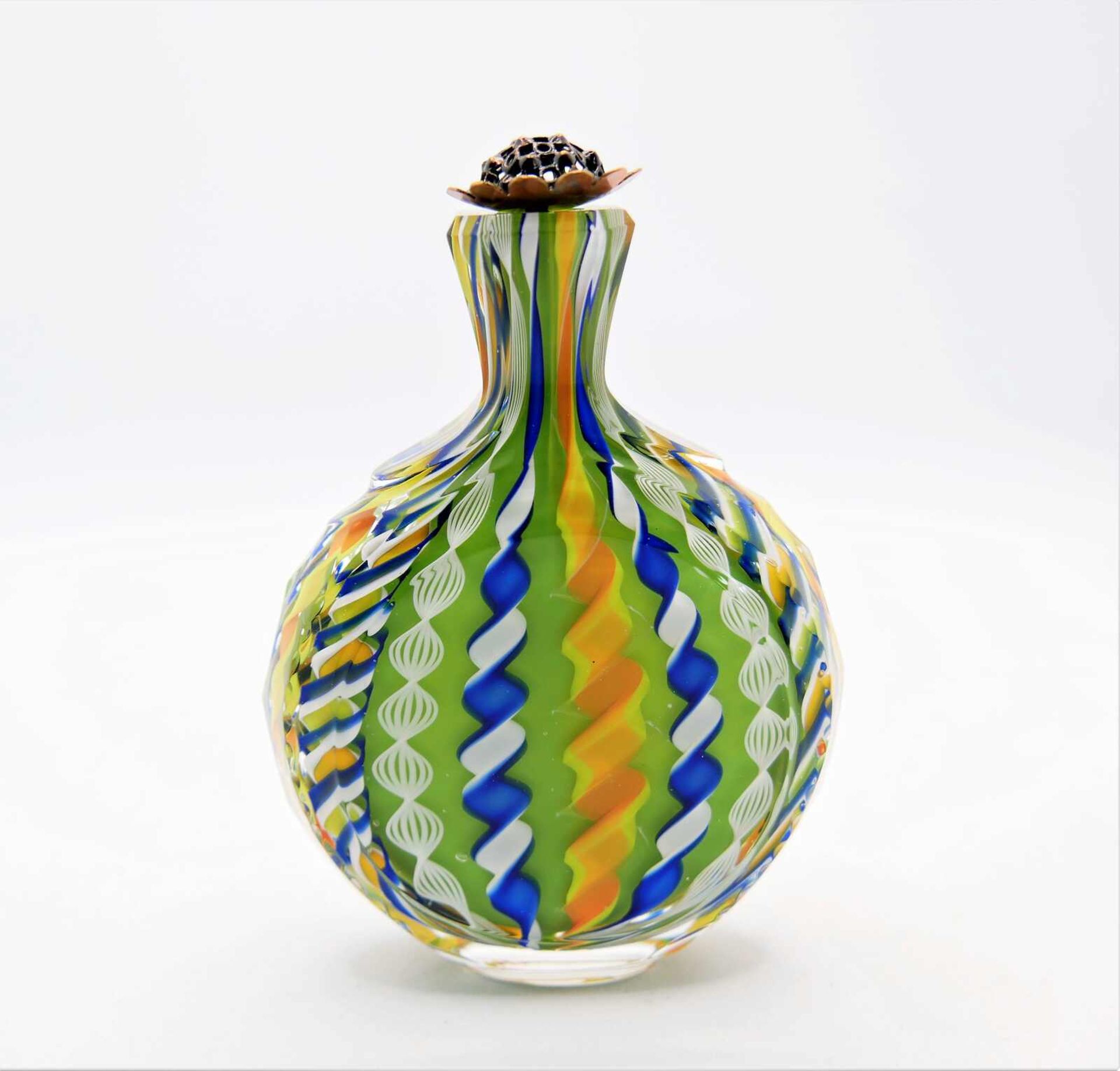 Schnupftabakflasche Glas aus Sammlung, Bixl, grün/orange/gelb/blau/weiß, mit Stöpsel. Bayrischer