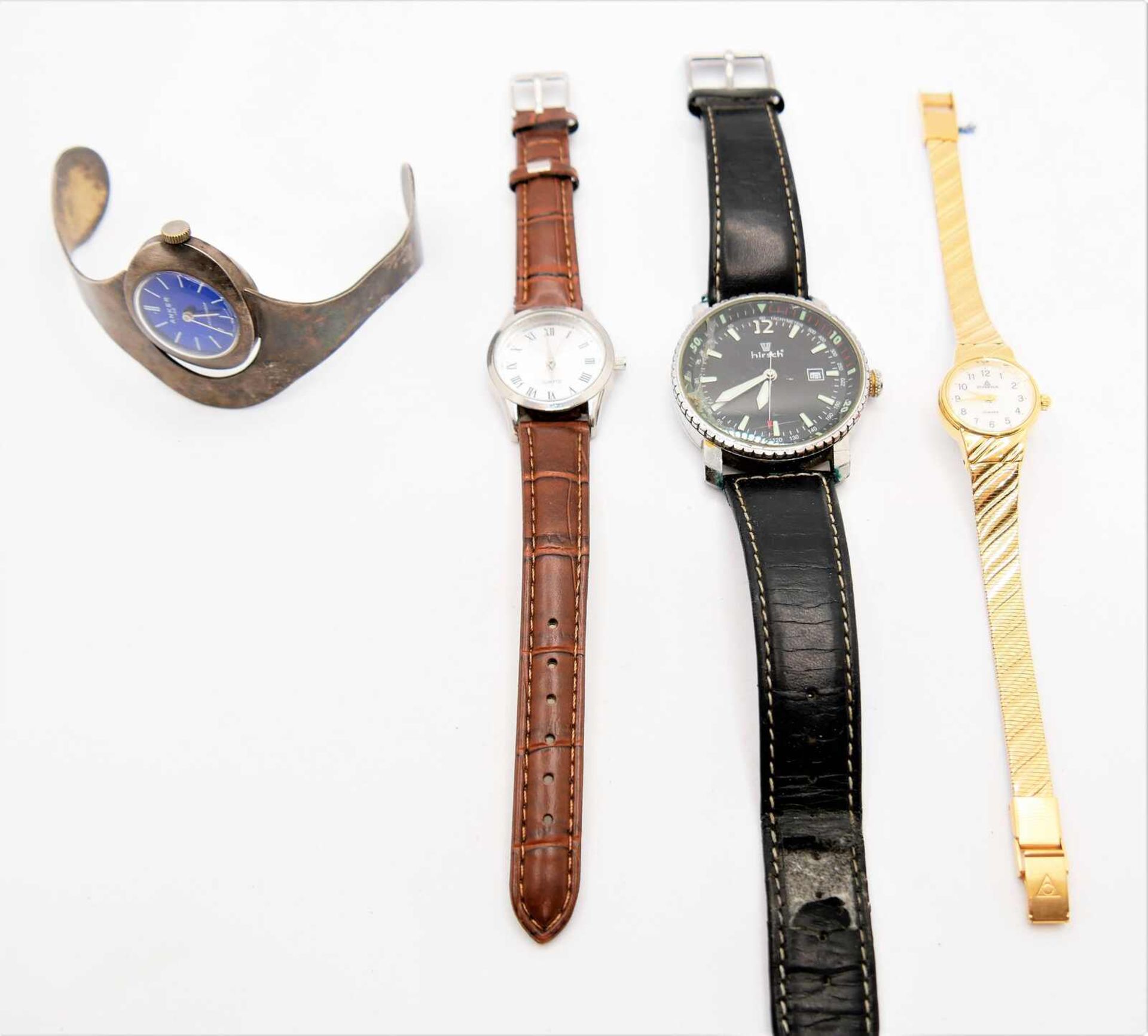 Lot Damen- und Herrenarmbanduhren, dabei z.B. DugenaLot of ladies' and men's wristwatches, includin