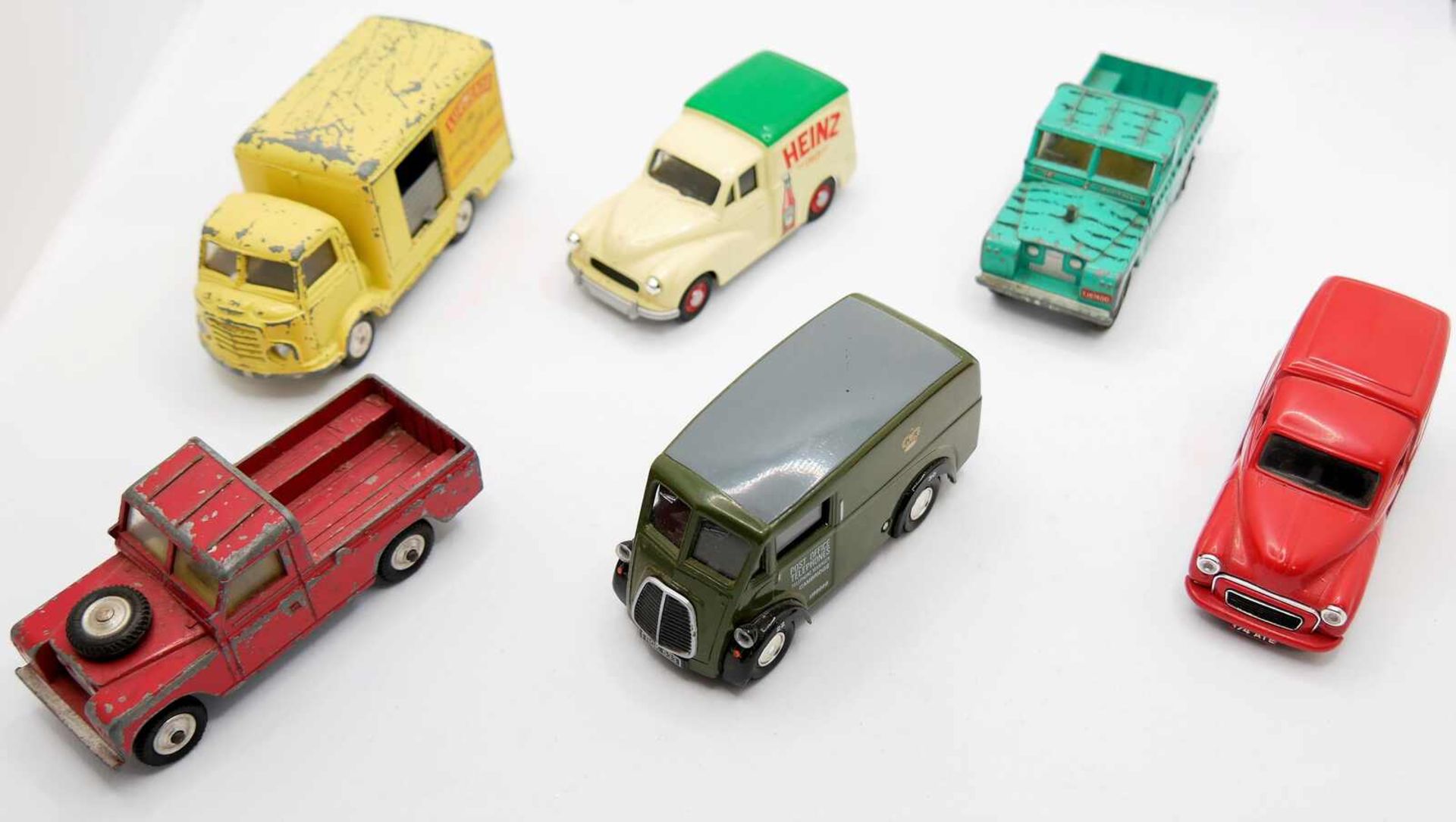 6x Modellauto´s 1:43, Corgi Toys, dabei 3 ältere Modelle. Verschiedene Erhaltungen.6x model cars