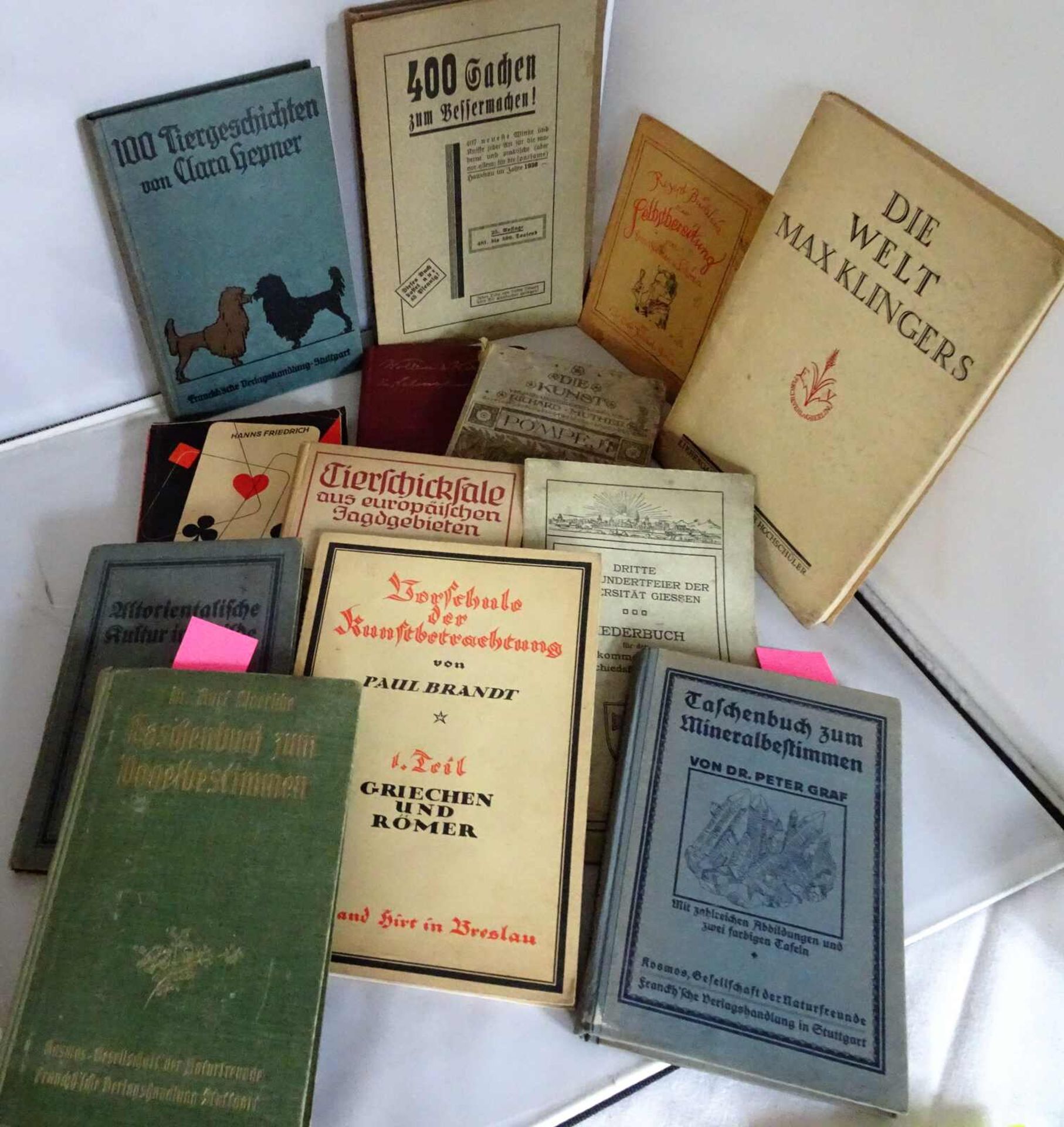 1 Lot alte Bücher aus Auflösung, dabei z.B.: Büchlein für Branntwein und Likörherstellung, Min