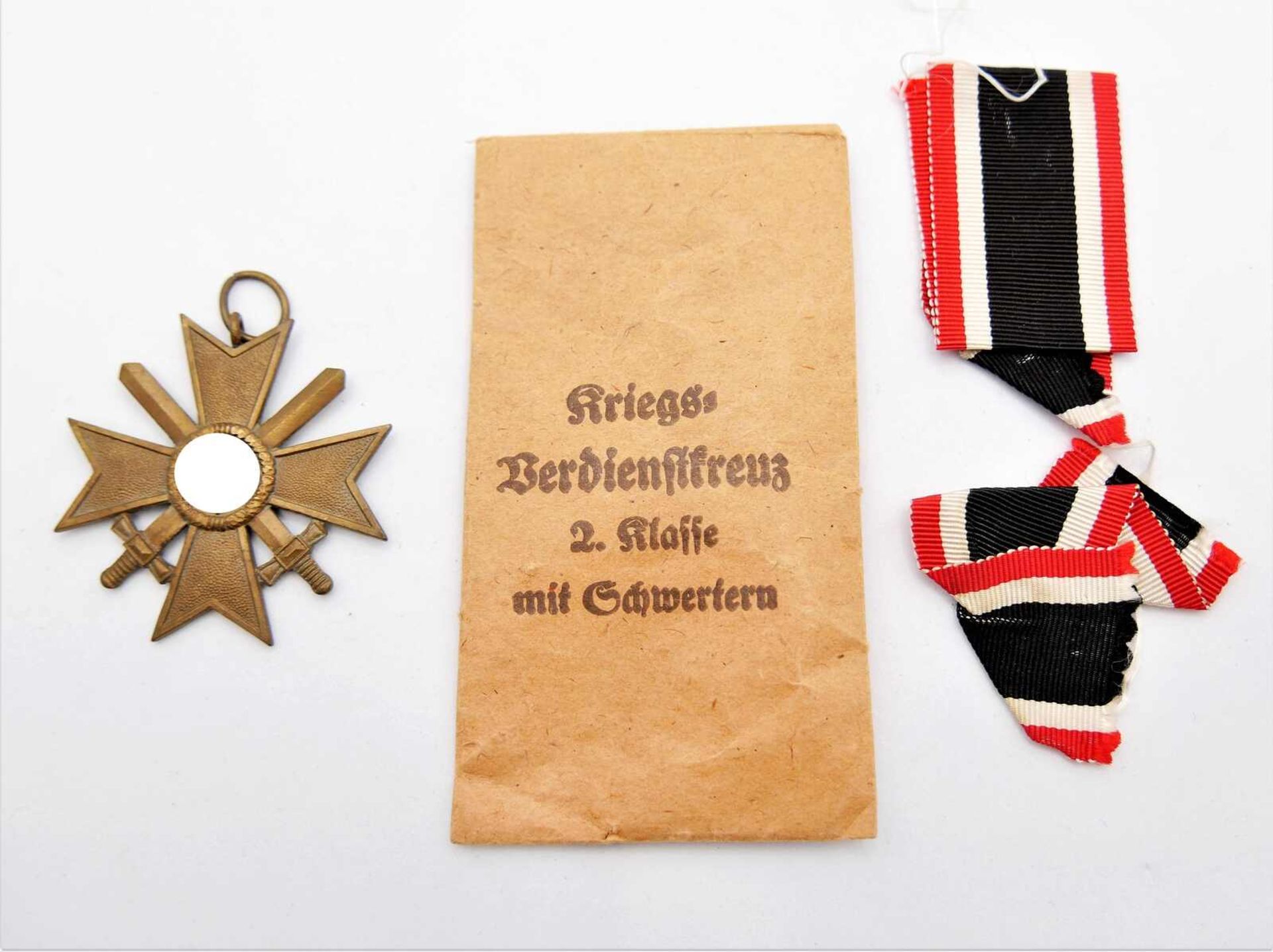 3. Reich Orden, Kriegs-Verdienstkreuz 2. Klasse mit Schwertern in Verleihungstüte3rd Reich Order,