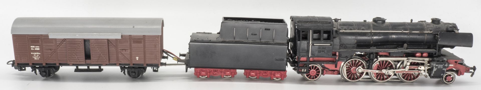 Märklin DA 800, Dampflokomotive BR 23, BN 23 014. Zusammengekoppelt mit einem gedeckten - Image 4 of 5