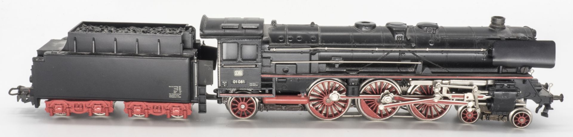 Märklin Dampflokomotive BR 01, BN 01 081. Spur H0. Ohne OVP. *.