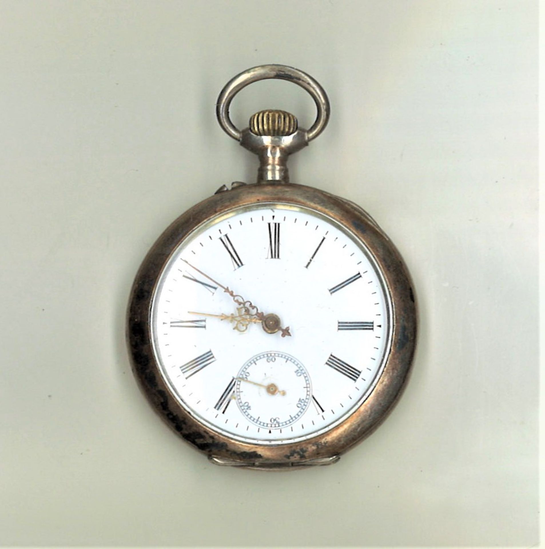 Taschenuhr, 800er Silber, beim Aufziehen dreht die Uhr durch. Sonst guter Zustand. Für den