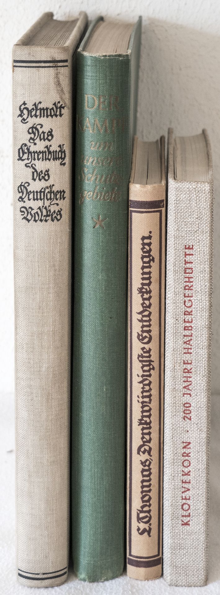 Bücherlot, bestehend aus: 1. Hans Helmolt, "Das Ehrenbuch des deutschen Volkes", 1924, 2. R. Jos. M.