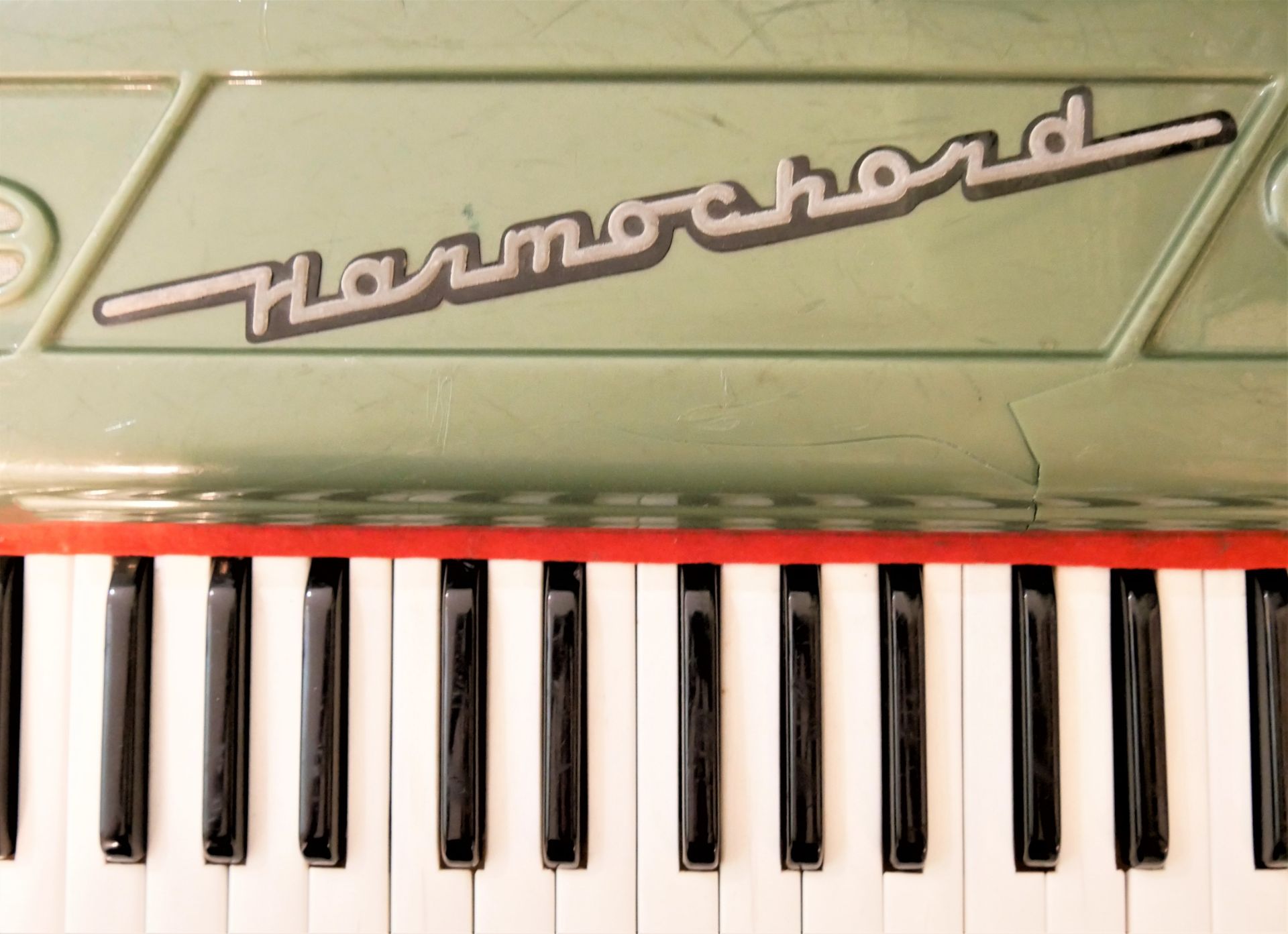 Harmochord im Koffer, Vintage, Funktion nicht geprüft. ca. 50er Jahre. - Bild 2 aus 2