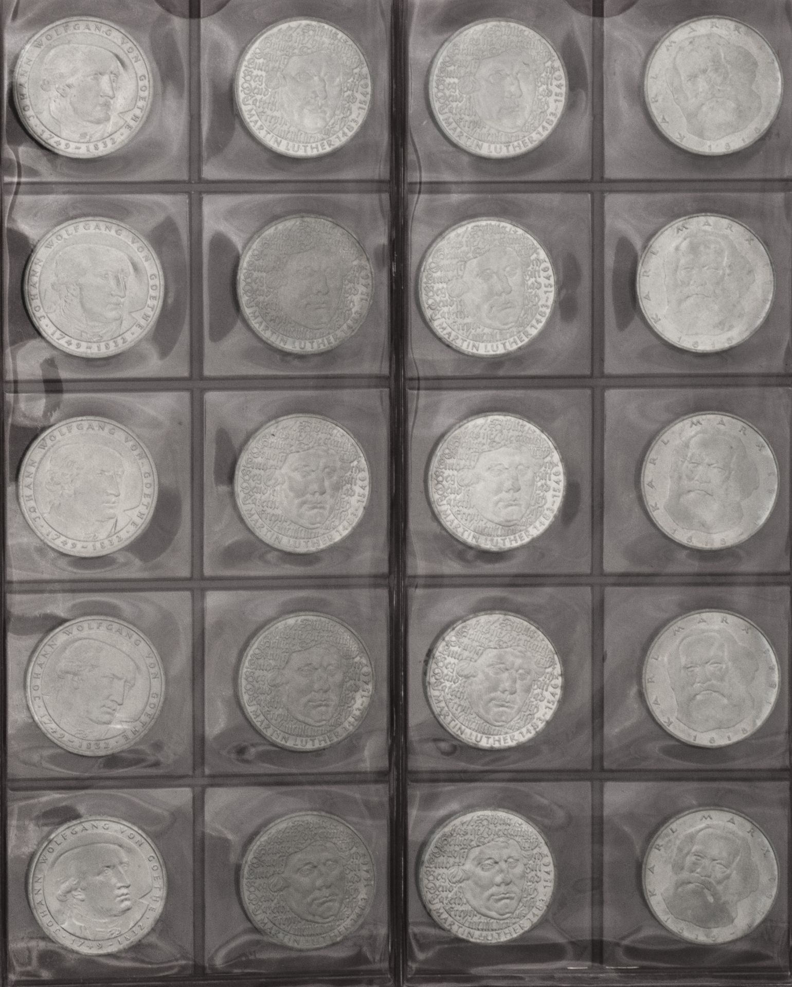 BRD, Sammlung aus 130 Stück 5.- DM - Münzen. Im Sammelalbum.
