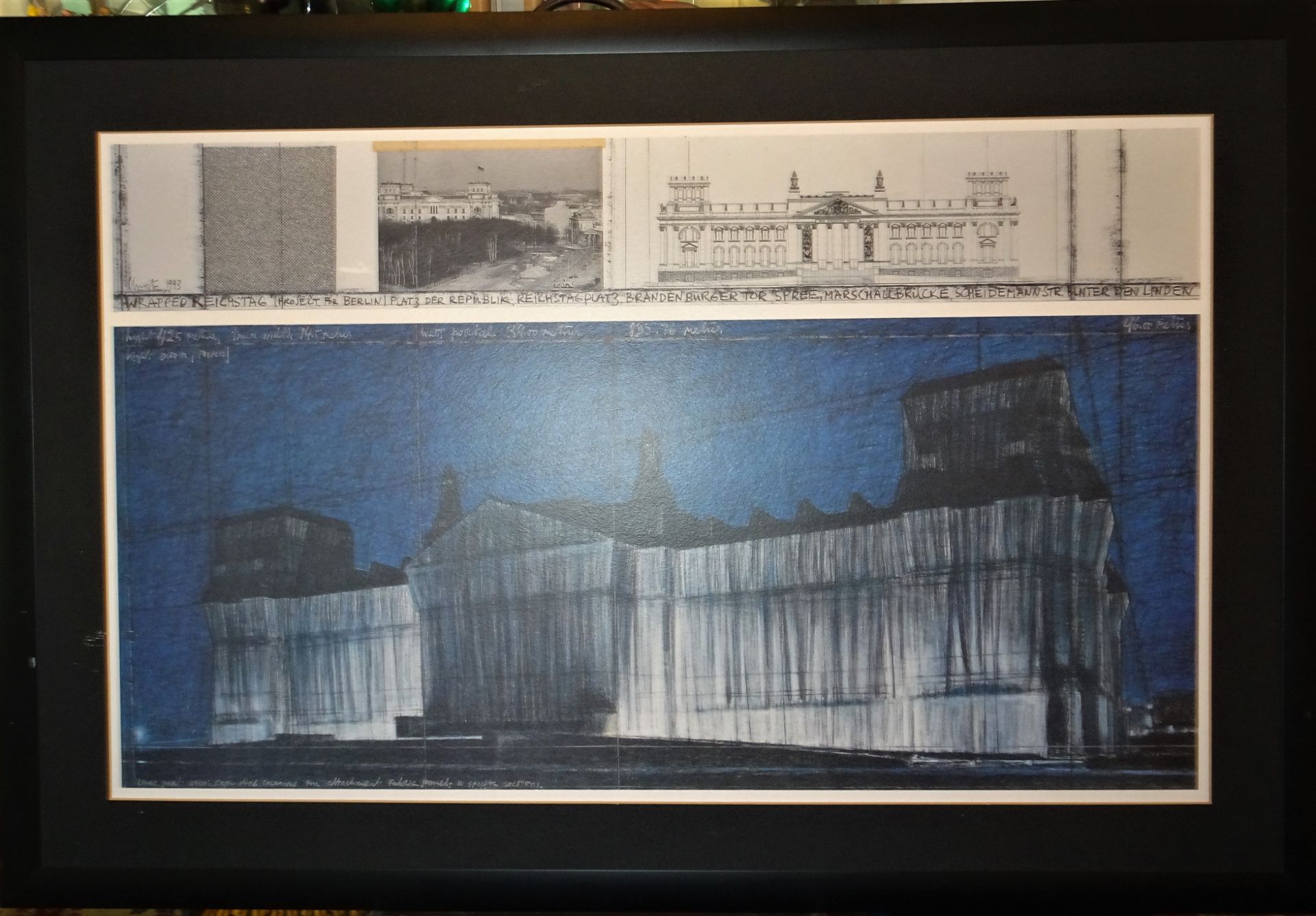 Christo (1935-2020), Christo & Jeanne Claude, Druckgrafik Multiple Offset "Wrapped Reichstag". Maße: