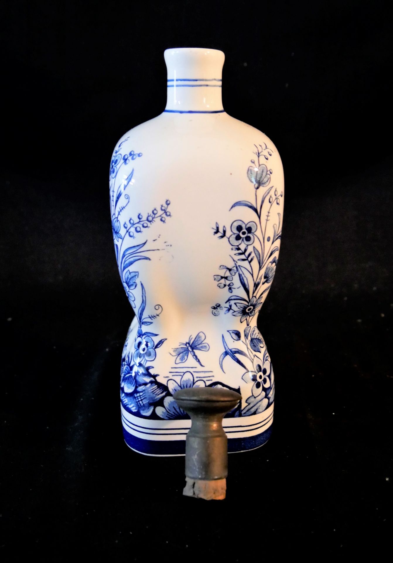 Wächtersbach Keramik-Flasche mit Metallstöpsel. Höhe ca. 23 cm. Form Nr. 07. Guter Zustand. - Image 4 of 4