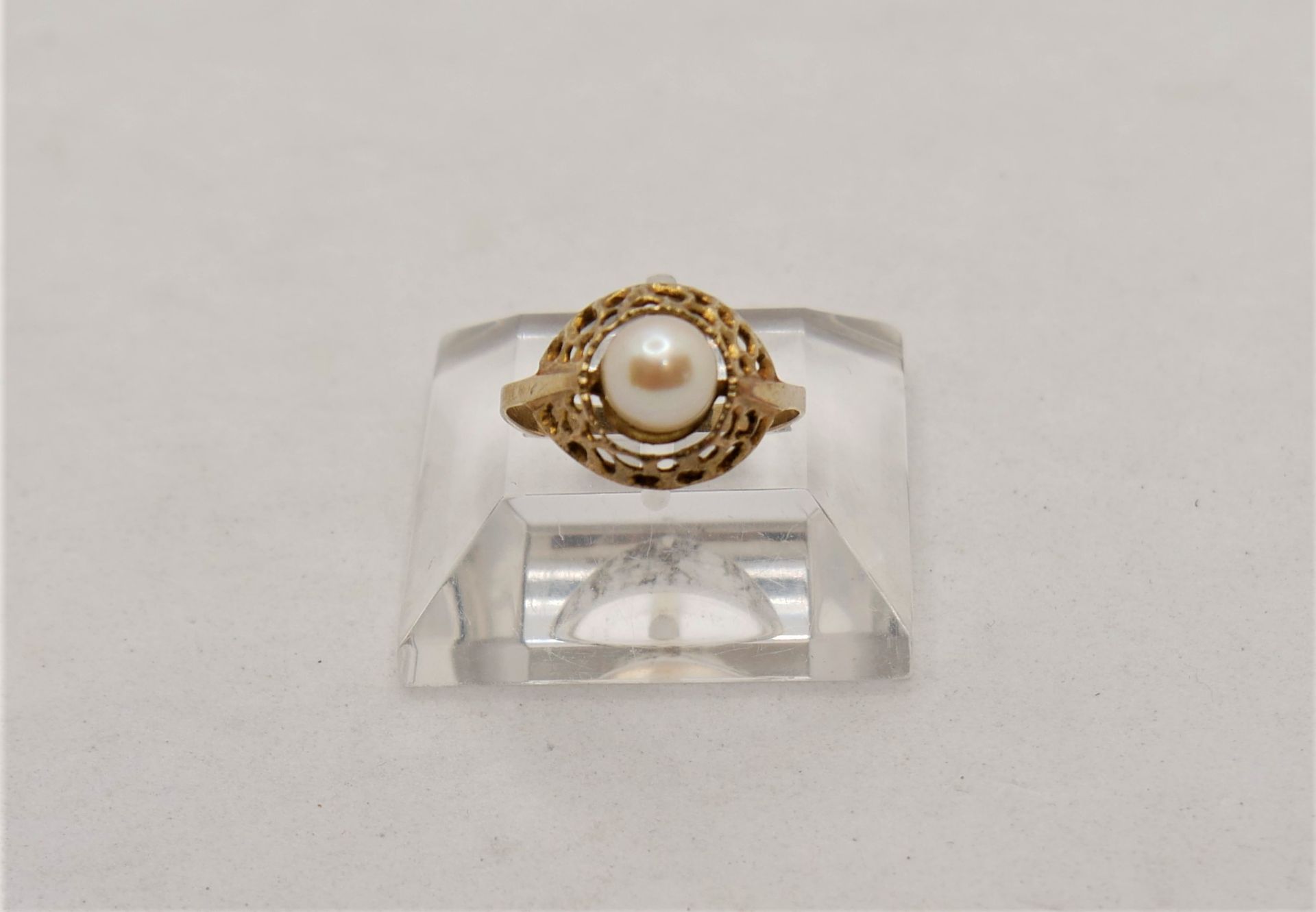 Damenring, 333er Gelbgold, besetzt mit einer Perle. Ringgröße 56,5 - Bild 3 aus 3