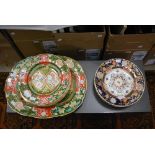 19TH CENTURY GREEN GROUND IRON STONE CHINA JAPAN PATTERN PART DINNER SET COMPRISING SIX SOUP PLATES,