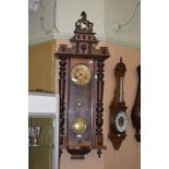 LATE 19TH/ EARLY 20TH CENTURY VIENNA WALL CLOCK WITH CIRCULAR ROMAN NUMERAL DIAL