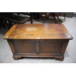 EARLY 20TH CENTURY STAINED OAK COFFER