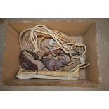 BOX CONTAINING VINTAGE LASSO, SPURS, BELT BUCKLE, THROWING BALLS AND A WHIP