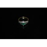 18CT GOLD DIAMOND AND EMERALD SET COCKTAIL RING