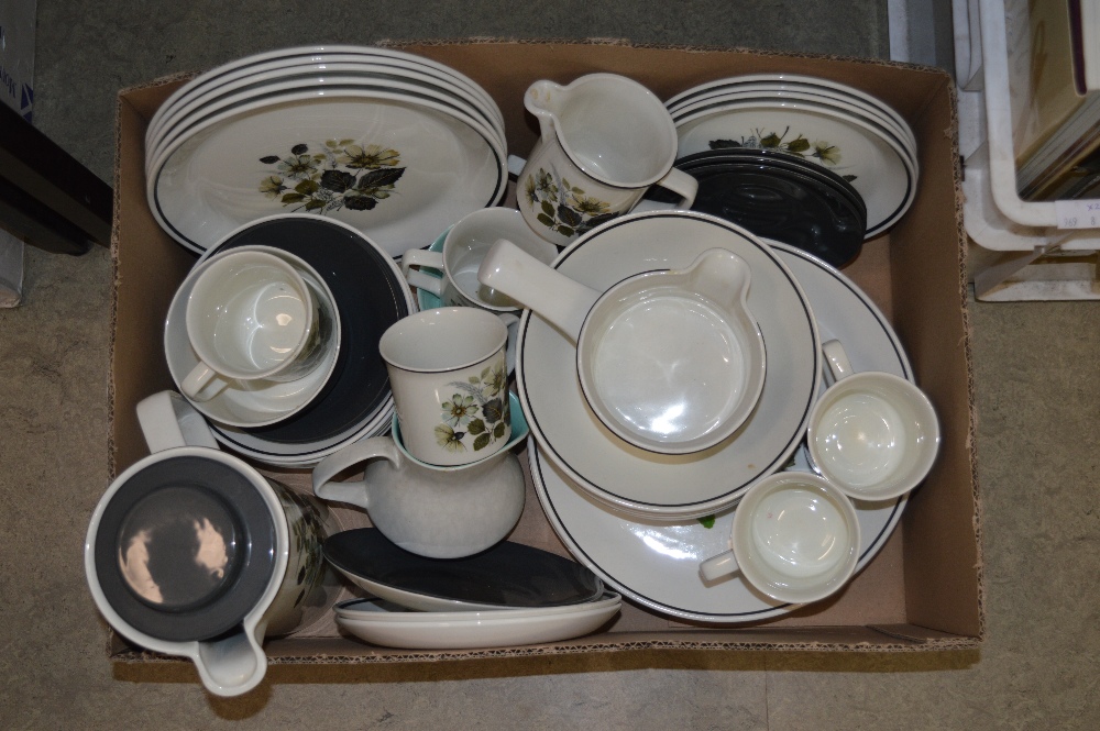 BOX OF ASSORTED JOHNSON BROTHERS WILDMOOR PATTERN DINNERWARE