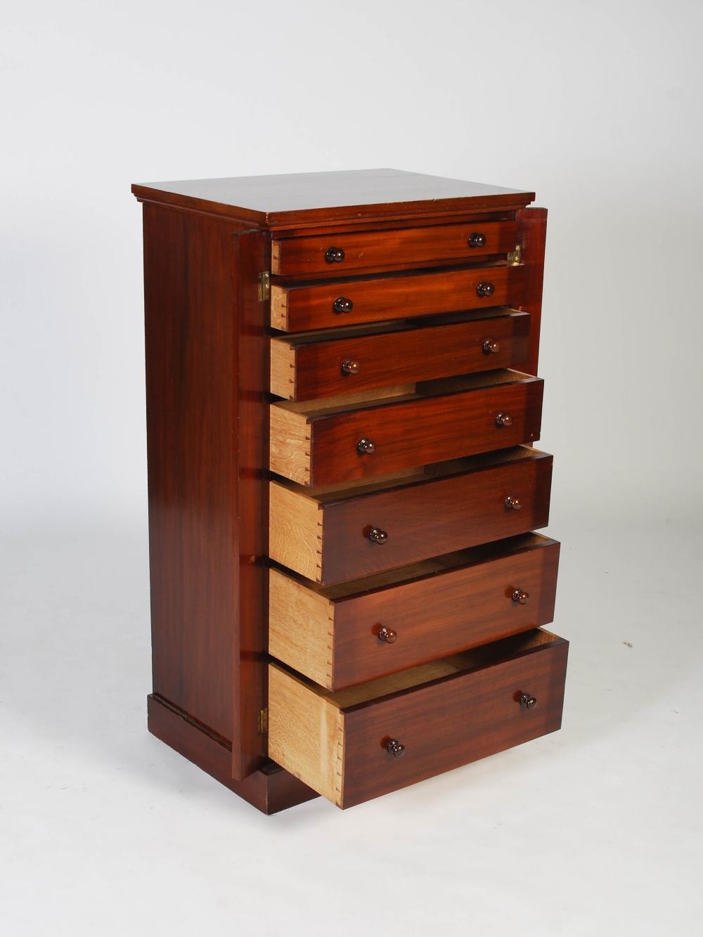 A 19th century mahogany Wellington chest, the rectangular top above seven long graduated drawers - Image 3 of 5