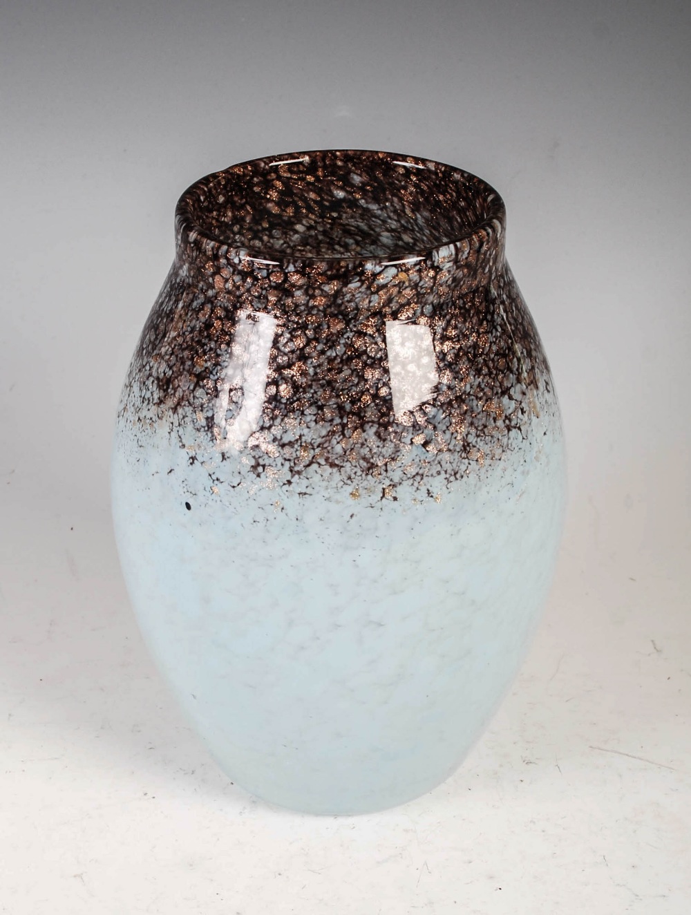 A Monart vase, shape MF, mottled purple and blue glass with gold coloured inclusions, 20.5cm high. - Image 2 of 4