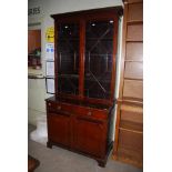 A 20TH CENTURY MAHOGANY BOOKCASE, THE TOP SECTION WITH ASTRIGAL GLAZED DOORS, WITH THREE INTERIOR