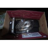 A BOX OF ASSORTED EP WARE TO INCLUDE CASED SETS OF CUTLERY AND FLATWARE