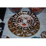 COLLECTION OF ASSORTED ROYAL CROWN DERBY WARE TO INCLUDE OLD IMARI HOLIDAY CIRCULAR PLATE, PAIR OF