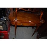 A LATE 19TH / EARLY 20TH CENTURY SATINWOOD BANDED MAHOGANY FOLDING CARD TABLE, THE RECTANGULAR