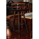 A LATE 19TH CENTURY OAK SQUARE OCCASIONAL TABLE ON FOUR BOBBIN TURNED SUPPORTS TOGETHER WITH A