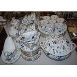 Coalport Pageant pattern dinner and tea service, including a tureen, a sauce boat, soup bowls and
